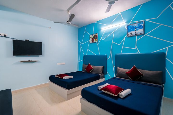 Room 25 of 40