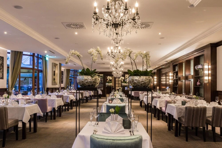 restaurant