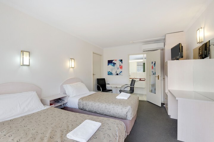 Room 29 of 52