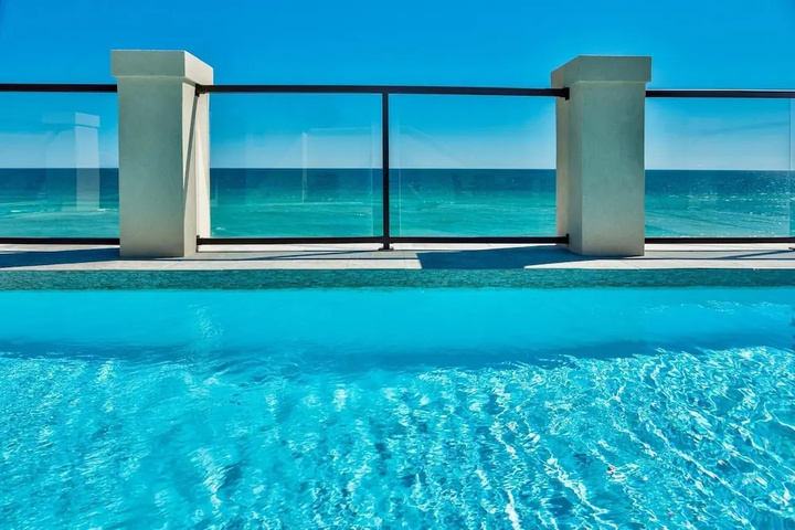 Pool 12 of 26