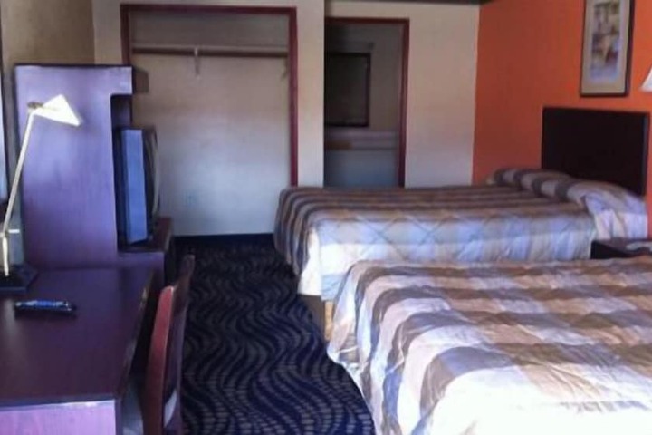 Room 3 of 3