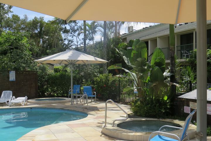 Pool Hotel