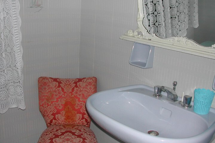 Room 7 of 14