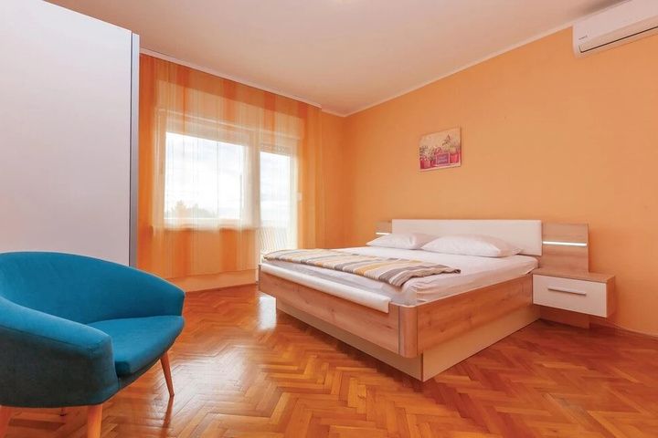 Room 3 of 19
