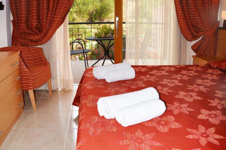 Hotel Entry