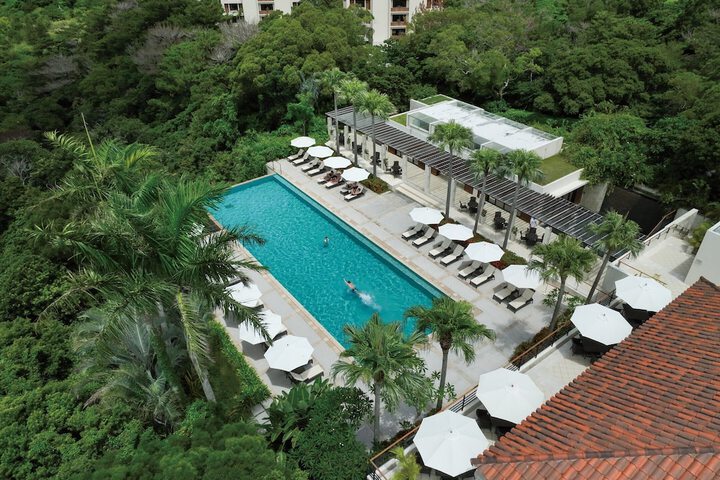 Pools & Facilities