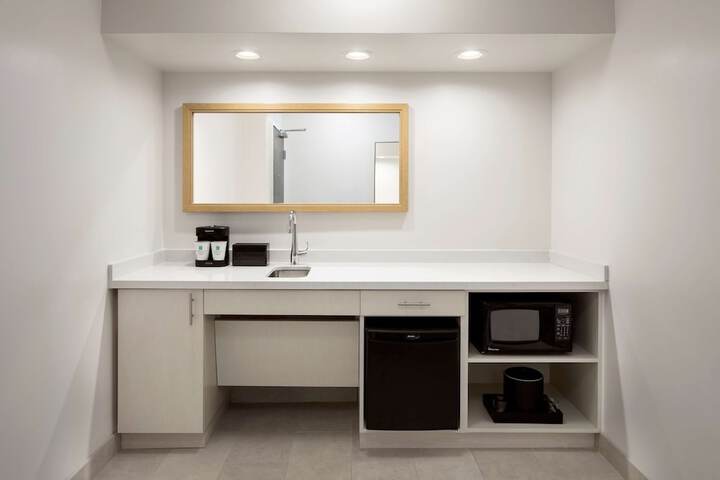 Room 12 of 71
