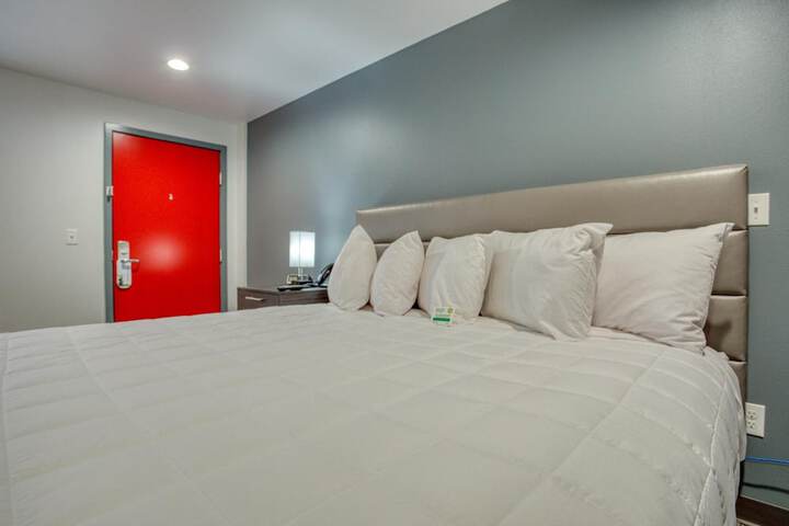 Room 15 of 38