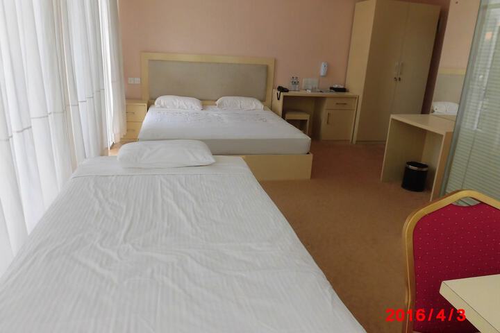 Room 7 of 38