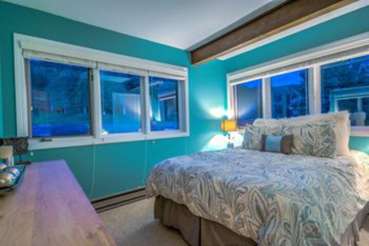 Room 26 of 80
