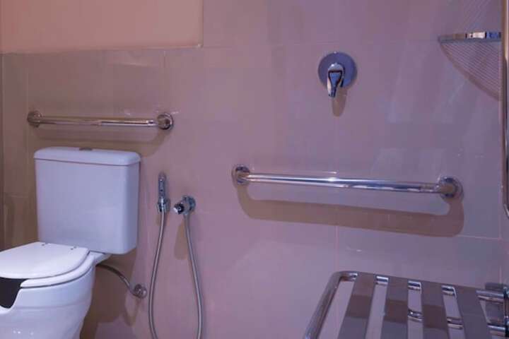 Room 32 of 86