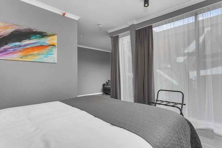 Room 12 of 35