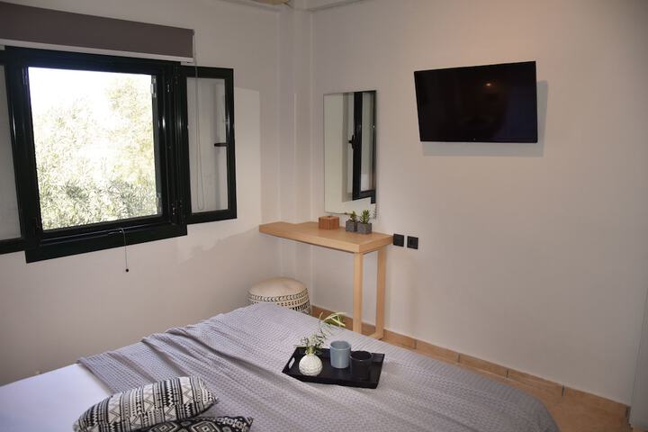 Room 5 of 20