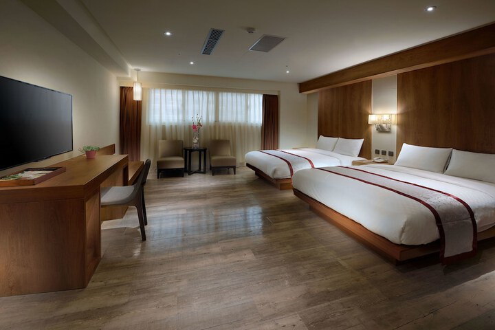 Room 8 of 60