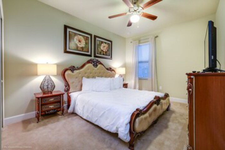 Room 44 of 66