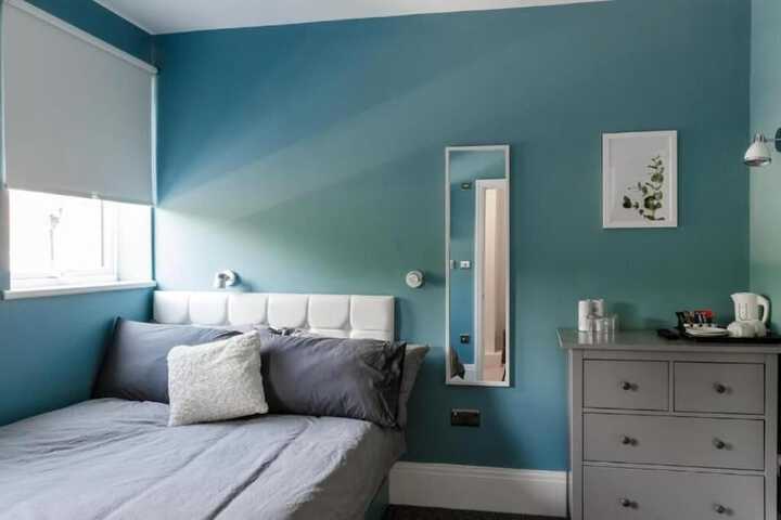 Room 3 of 19