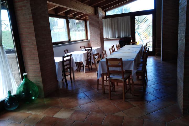 Dining 3 of 11