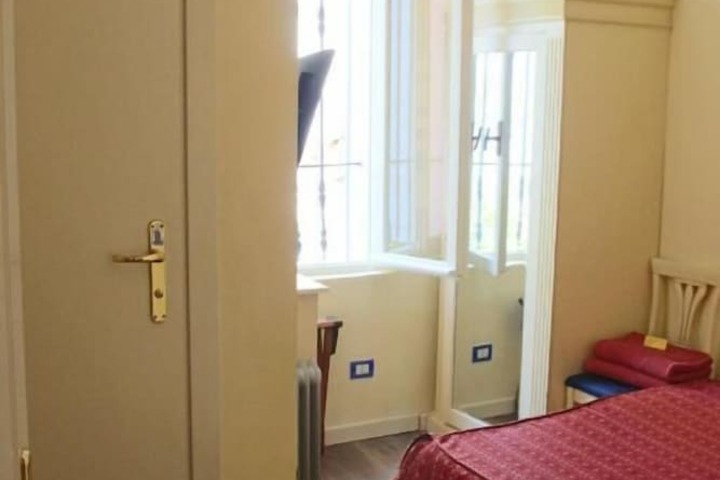 Room 9 of 57