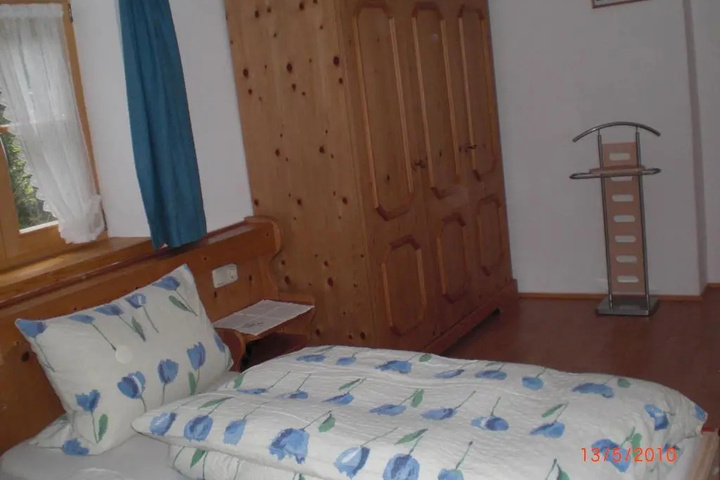 Room 3 of 17