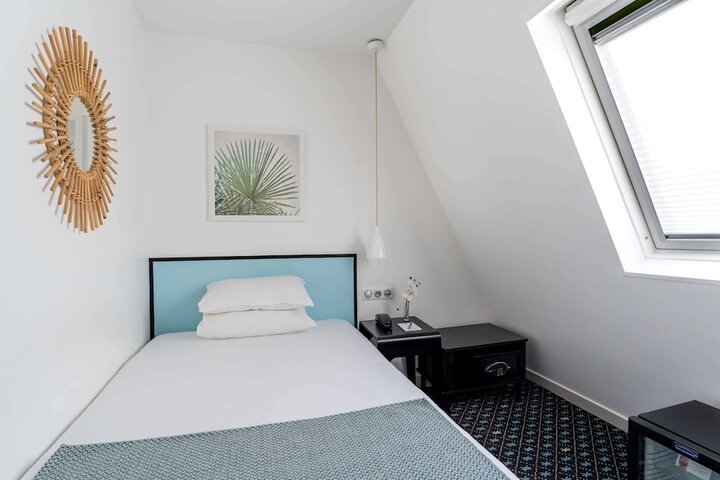 Room 26 of 54