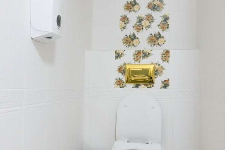 Room 24 of 26