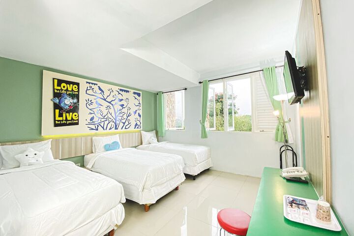 Room 6 of 36