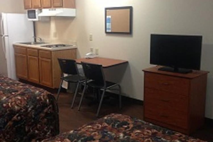 Room 3 of 48
