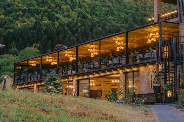 Hotel 54 of 55