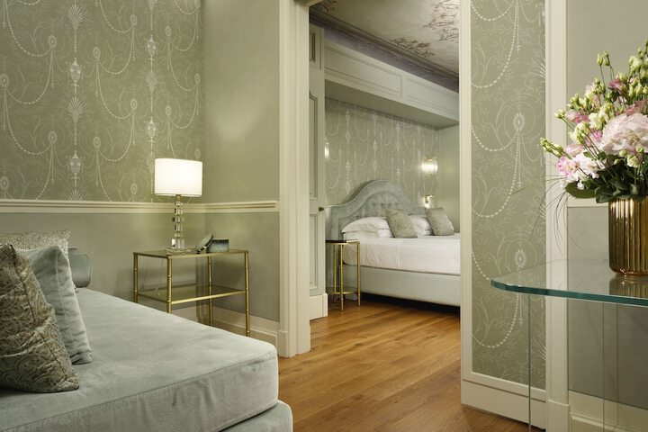 Room 25 of 110