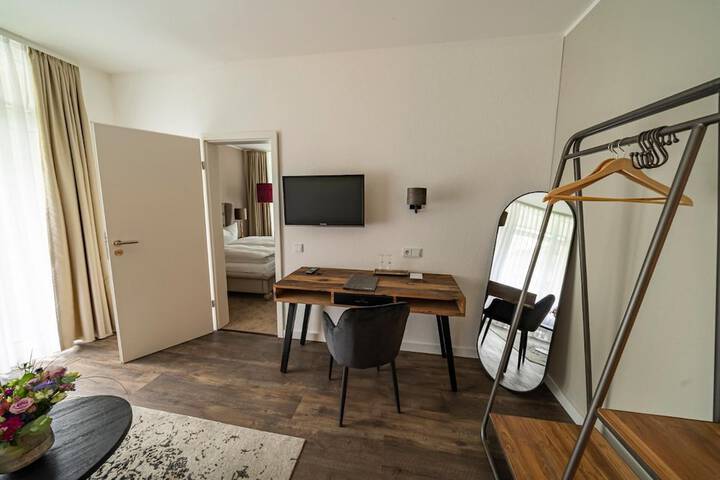 Room 14 of 48
