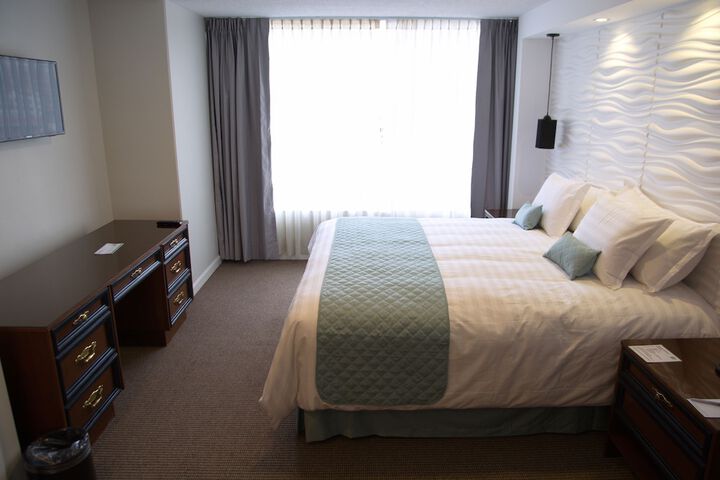 Room 11 of 41