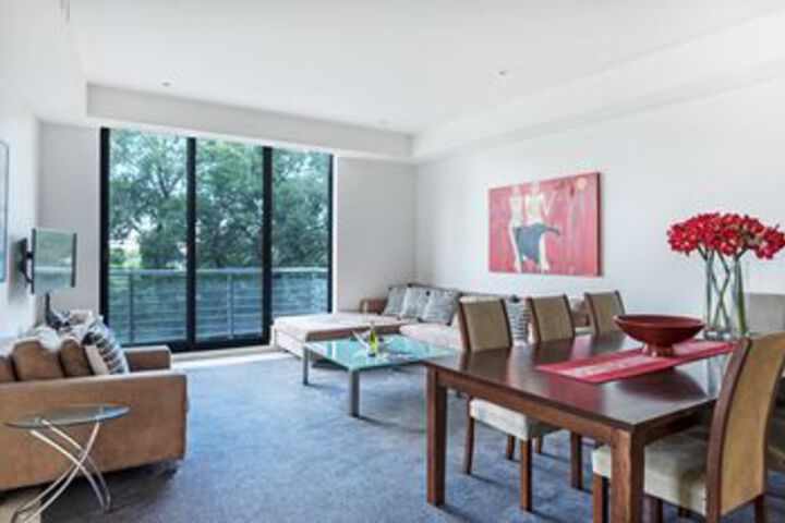 Room 10 of 13
