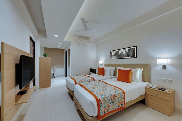 Room 6 of 20