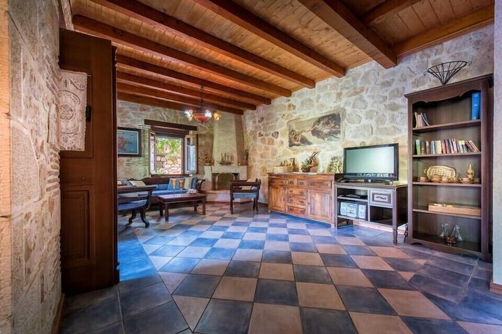 Room 38 of 110