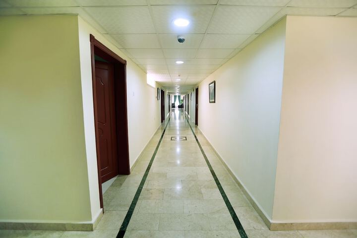 Ballroom/Hall 33 of 39