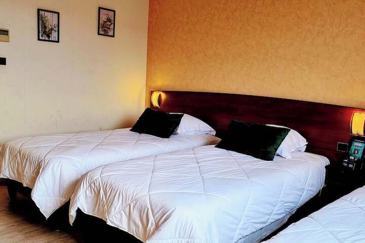 Room 45 of 113