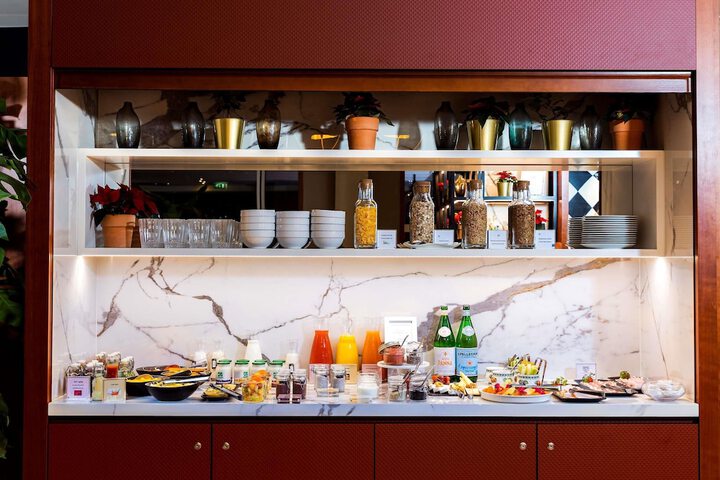 Breakfast/Coffee Service 56 of 123