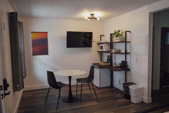 Room 20 of 37