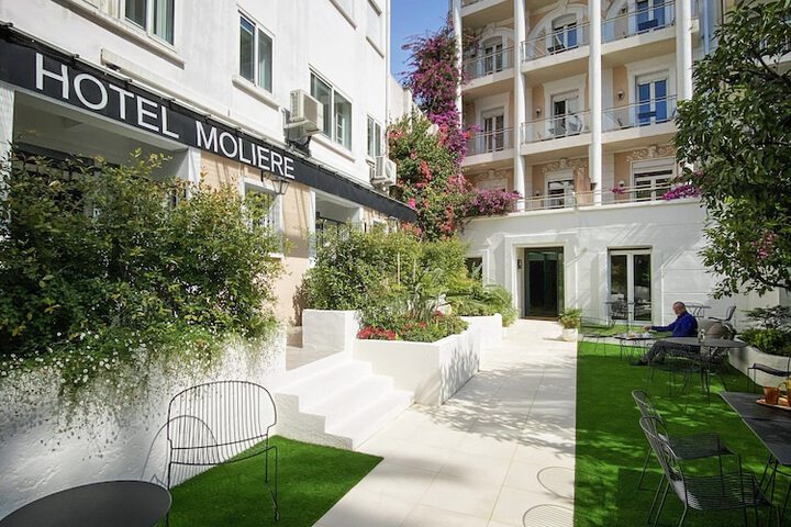 Hotel Exterior 35 of 38