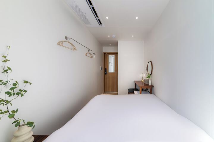 Room 49 of 130