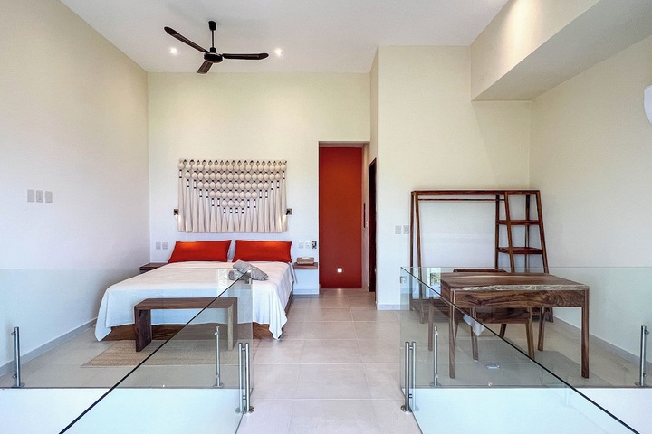Room 7 of 31