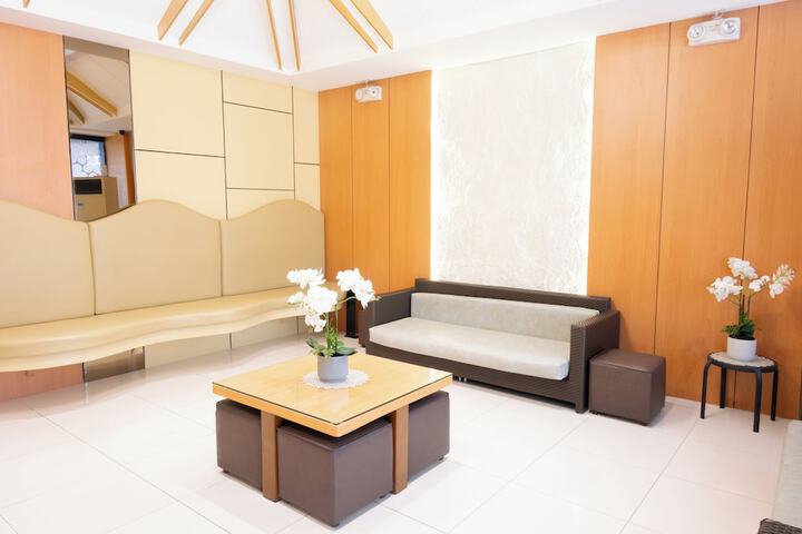 Hotel Interior 7 of 95