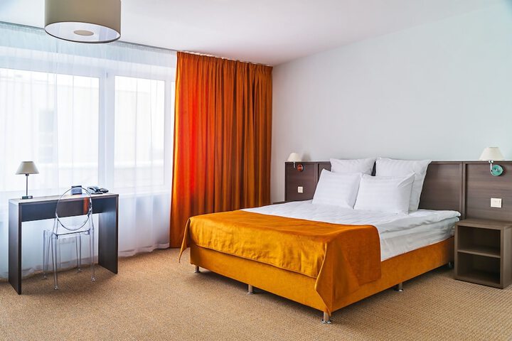 Room 20 of 39
