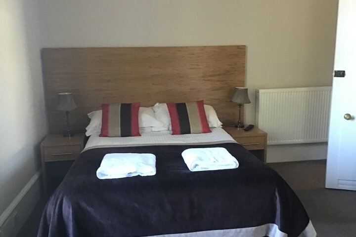 Room 32 of 57
