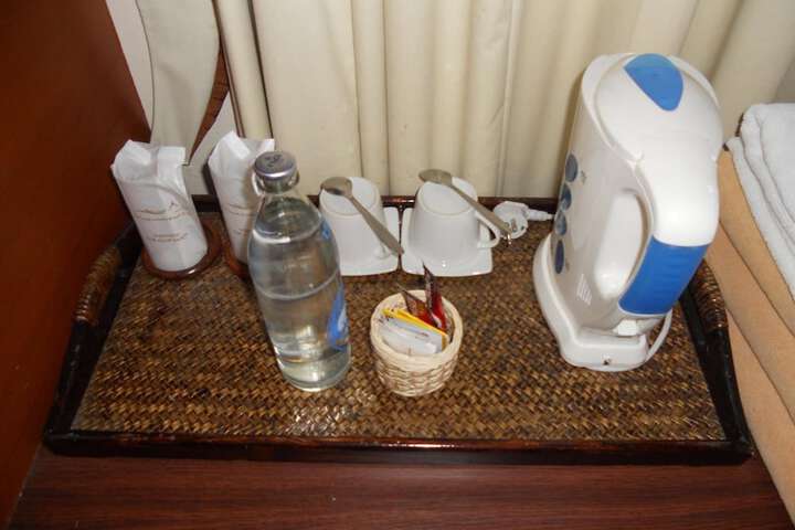 Breakfast/Coffee Service 9 of 43