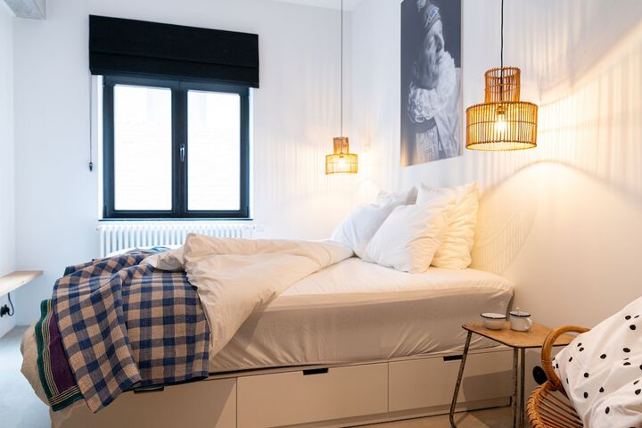Room 10 of 48