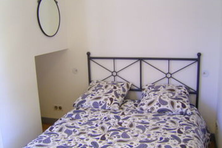 Room 55 of 200