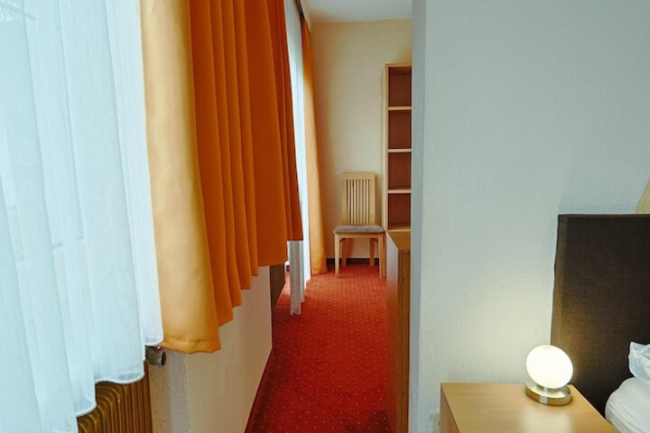 Room 40 of 69