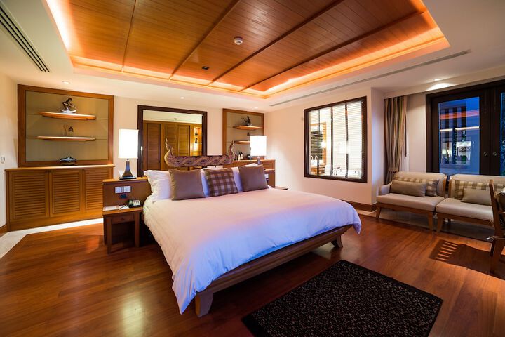 Room 25 of 399