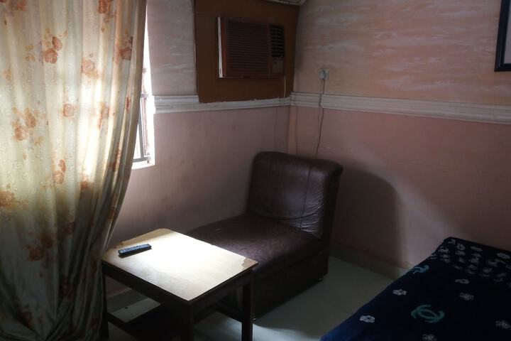 Room 11 of 52